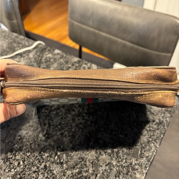 Gucci Beige Monogram Bag with Red and Green Accent - Picture 6 of 11